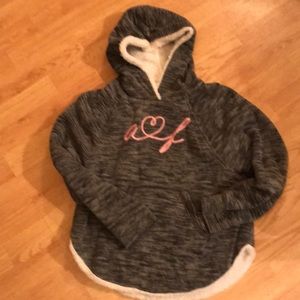 Girl’s Abercrombie pullover